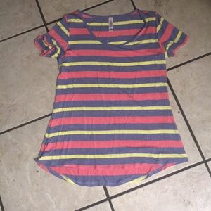 Lularoe size xs classic tee
